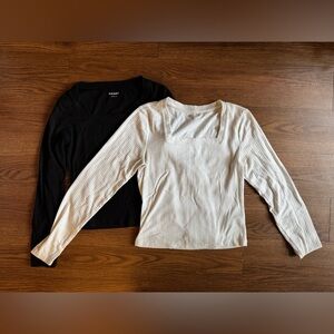 Old Navy Black and White Ribbed Long Sleeve Tops Medium